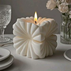 Cube flower candle
